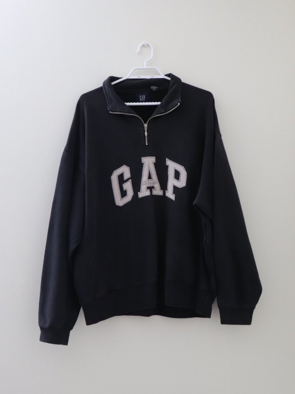 Vintage GAP Oversized Lrg Quarter Zip Y2K Embroidered Athletic Fleece Pullover